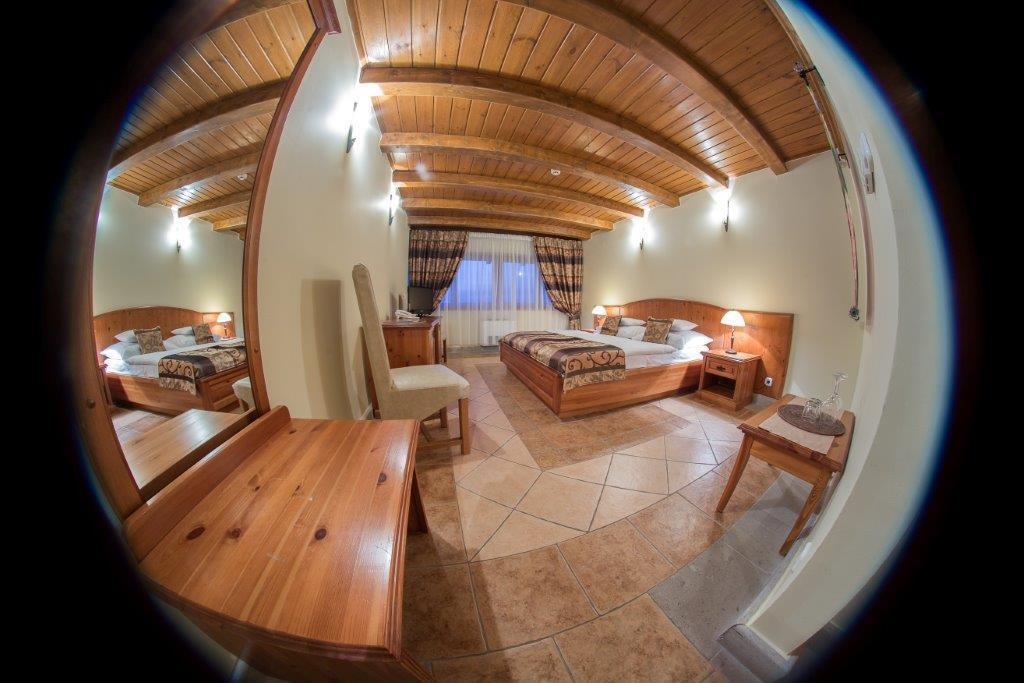 Egri Korona Borhaz Es Wellness Hotel Demjen Room photo